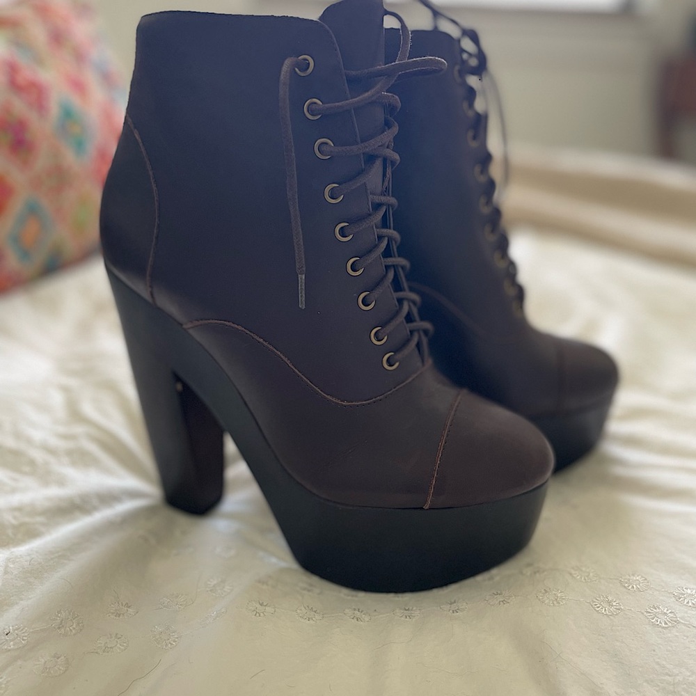 N.Y.L.A. Women's Tryana Boot